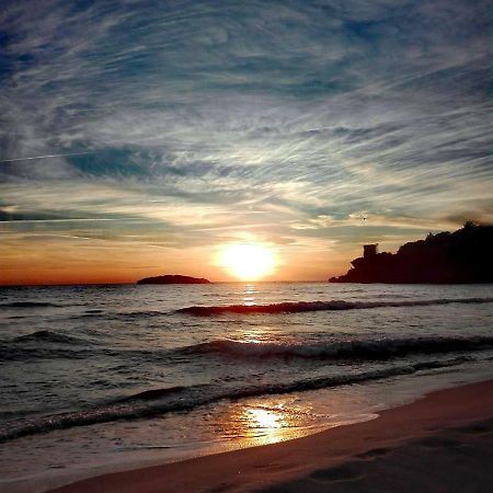 فندق La Terrazza Sul Mare مارينا دي كاميروتا المظهر الخارجي الصورة