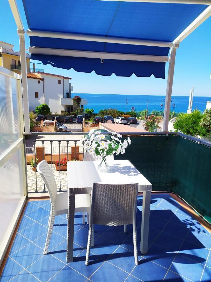 فندق La Terrazza Sul Mare مارينا دي كاميروتا المظهر الخارجي الصورة