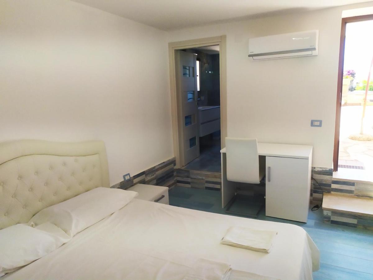 فندق La Terrazza Sul Mare مارينا دي كاميروتا المظهر الخارجي الصورة